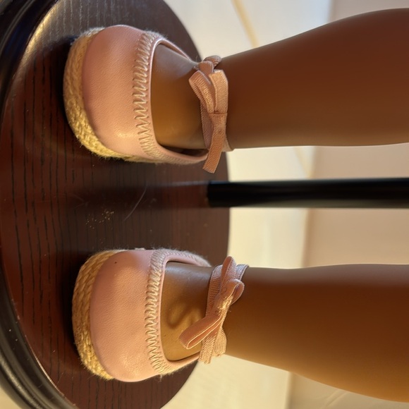 NWOT AMERICAN GIRL Doll 2008 with Stand - Picture 10 of 11